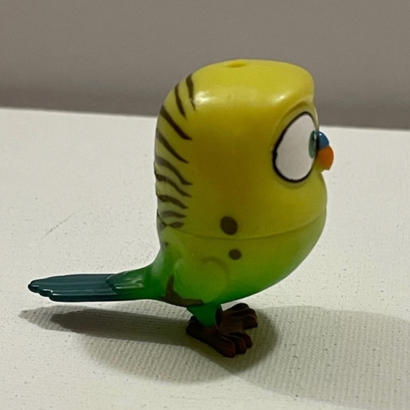 1 inch The Secret Life of Pets Sweet Pea figure PVC toy - Picture 2 of 6